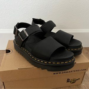 Dr. Martens Voss black sandals in hydro leather